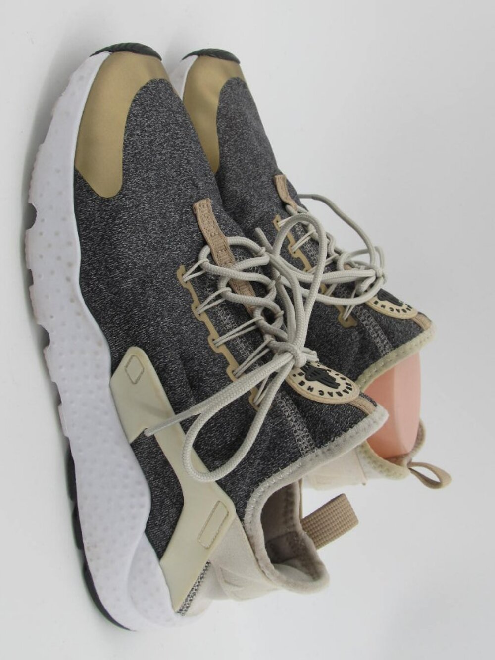 Nike Air Huarache Run Ultra SE - Women’s Size 9 - Running Shoes 859516-102